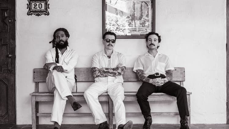 Somerset House Summer Series: Thee Sacred Souls